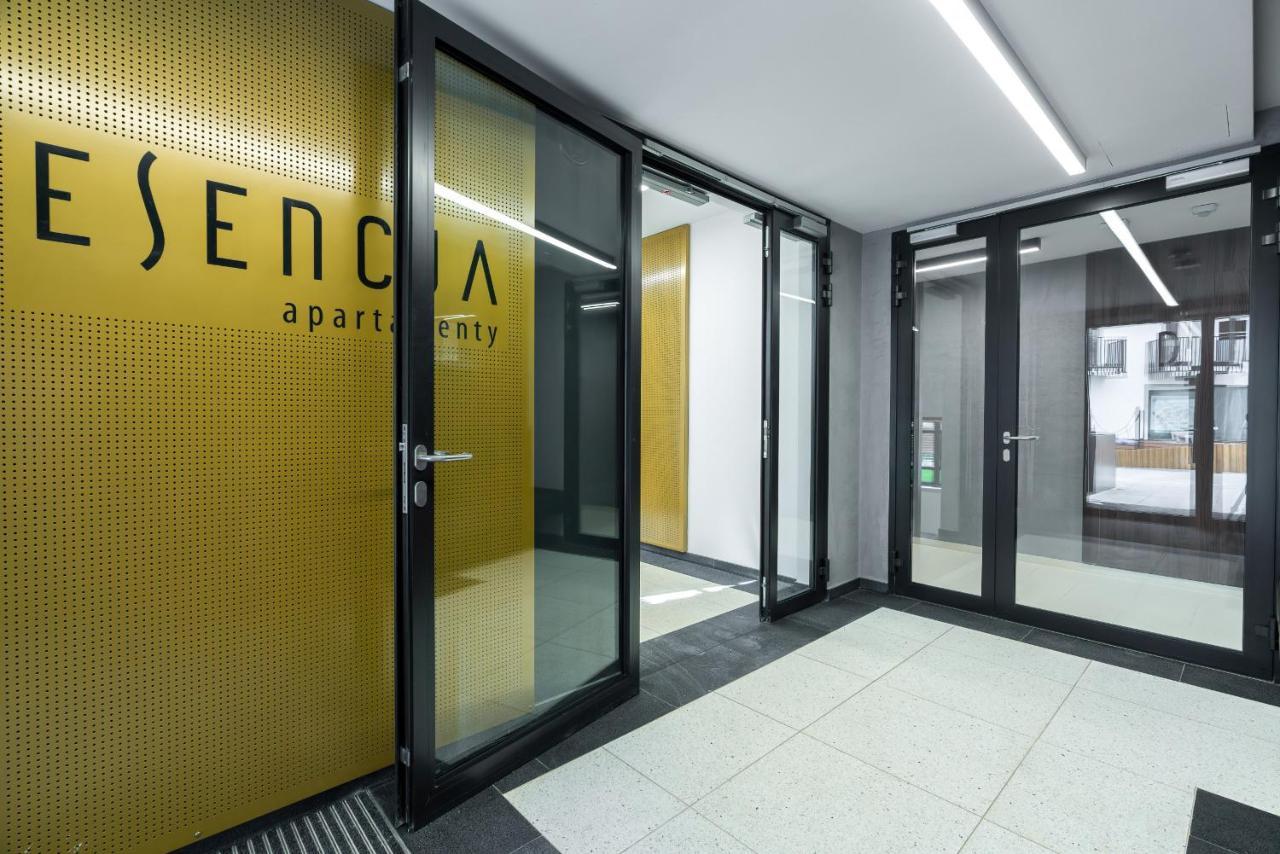 Esencja Apartments With Free Parking Garbary 104 By Noclegi Renters Poznan Exterior photo